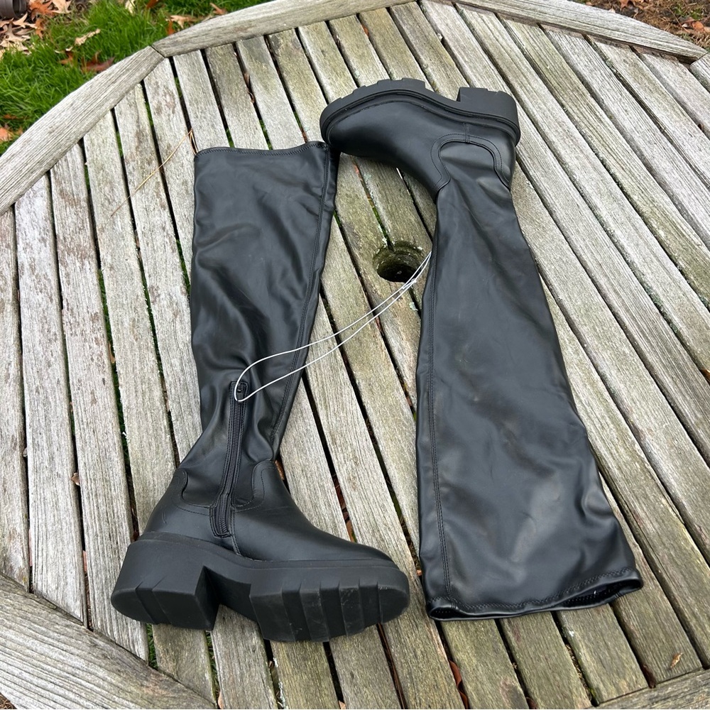 Nwt Women's Round Toe Lug Sole Chunky Over Knee High Platform Boots size 6 black